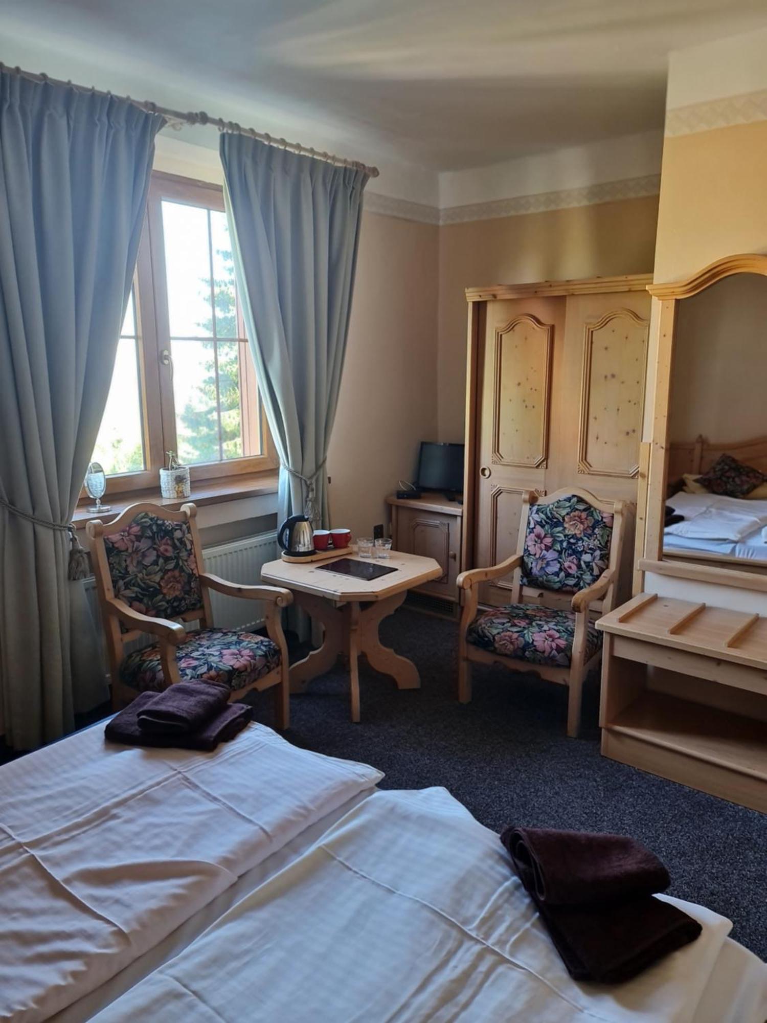 Hotel Pam Jáchymov Dış mekan fotoğraf