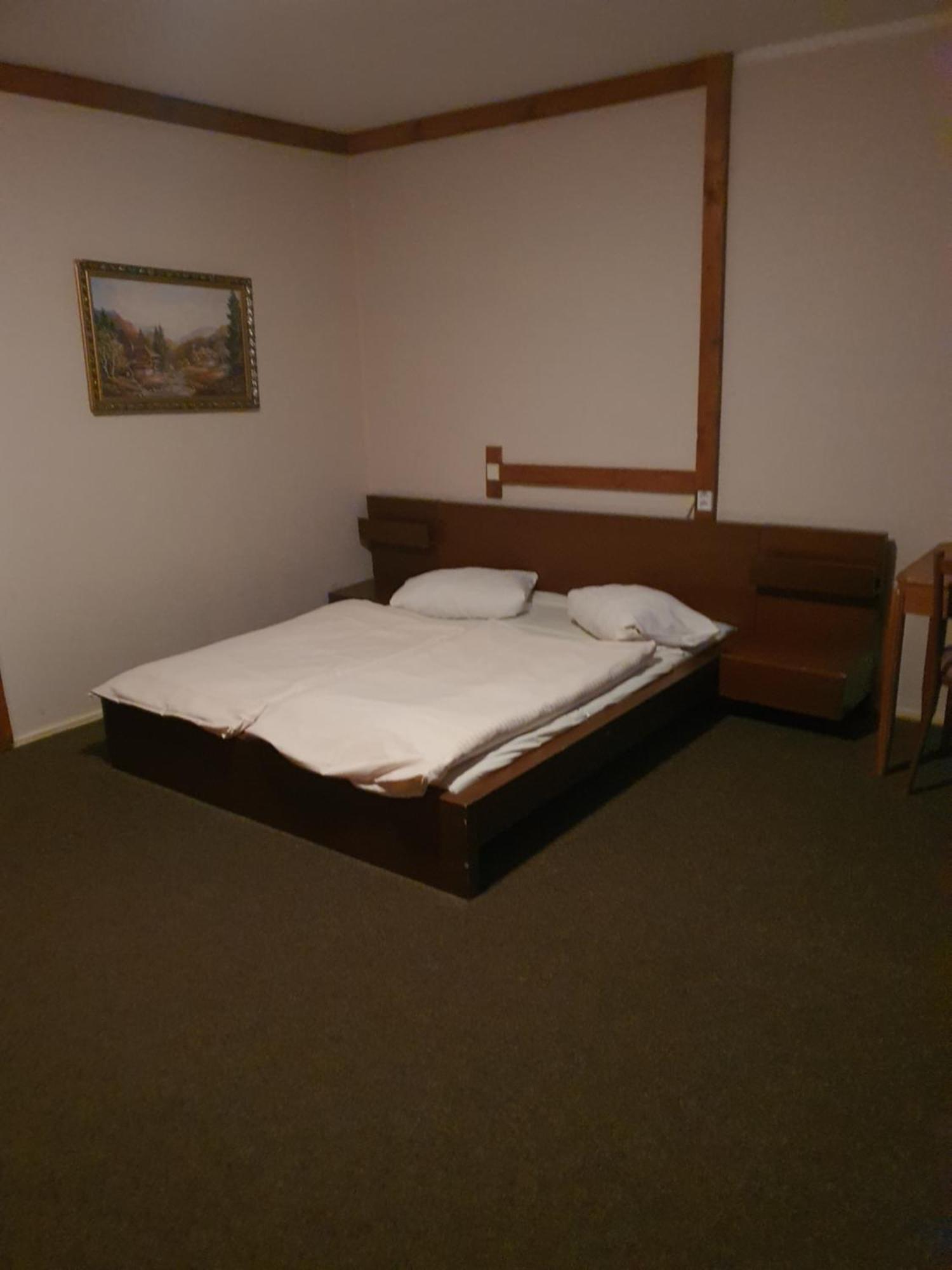 Hotel Pam Jáchymov Oda fotoğraf